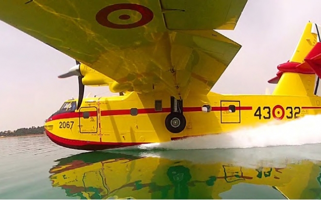 Aerial Firefighter Aircraft Water Landing